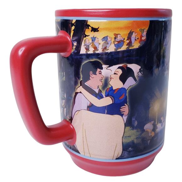 DISNEY STORE SNOW WHITE and the SEVEN DWARFS Movie Moments Ceramic Coffee Mug - Picture 3 of 11